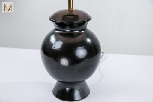 Đèn bàn gốm đen Việt Make